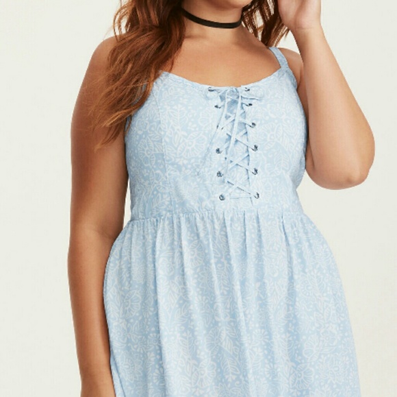 ♥ Torrid New Floral Lace UpDress - Picture 2 of 3